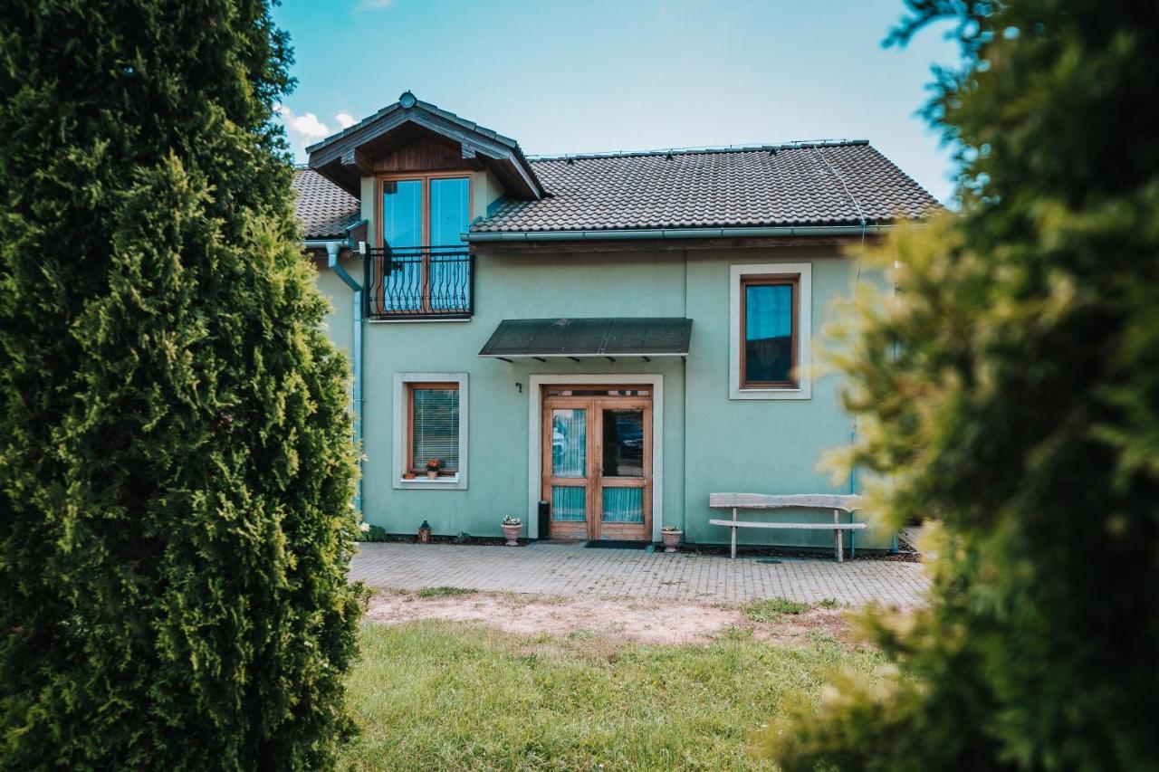 Bio Farma & Penzion Zlaty Hyl Jászóújfalu Kültér fotó