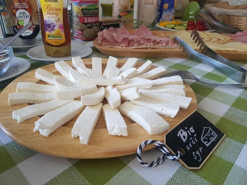 Bio Farma & Penzion Zlaty Hyl Jászóújfalu Kültér fotó